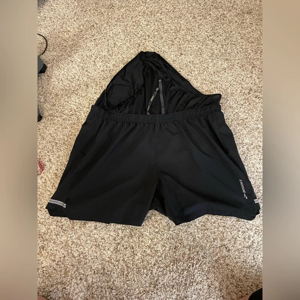Brooks Mens XL 5